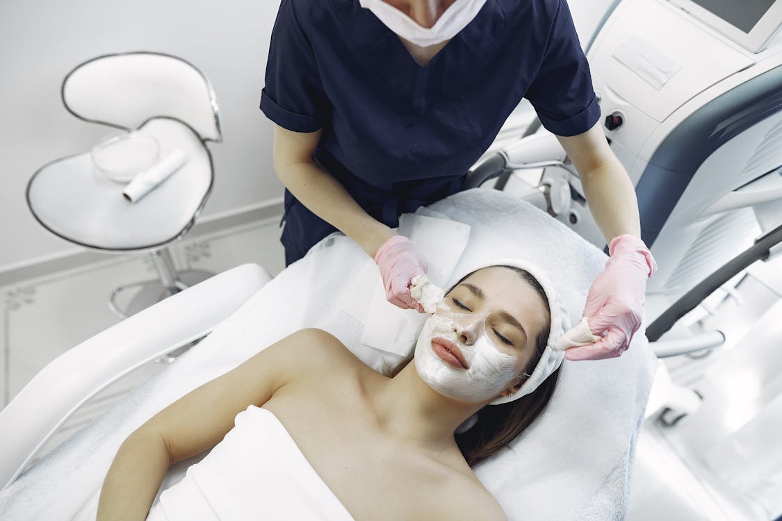 Beyond Beauty: The Medical Knowledge of Med Spa Practitioners